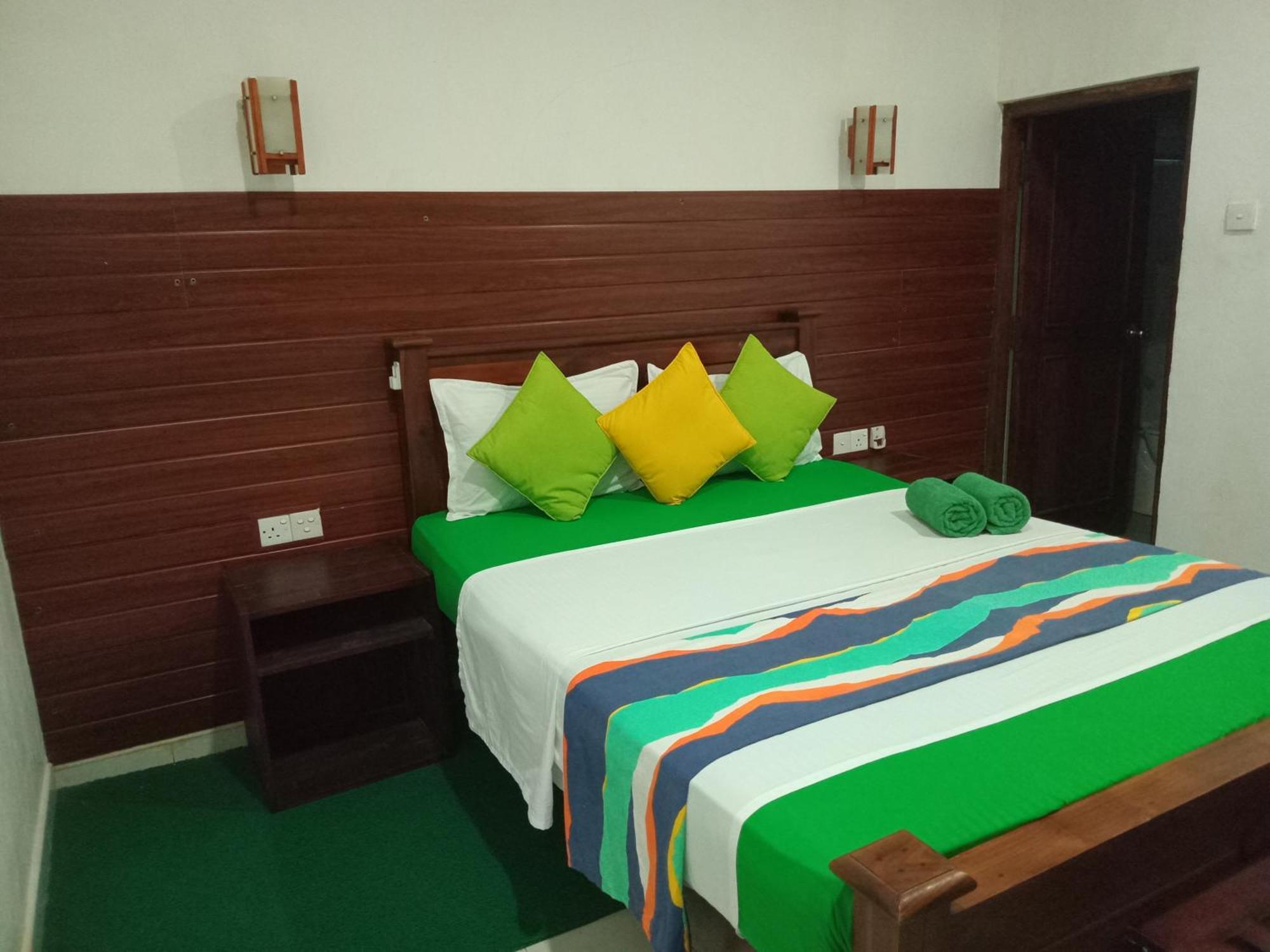 Habarana Dulwan Guest House Номер фото